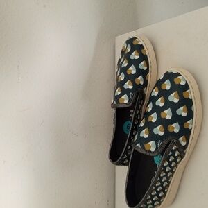 Limited edition PAIR of COACH sz 6